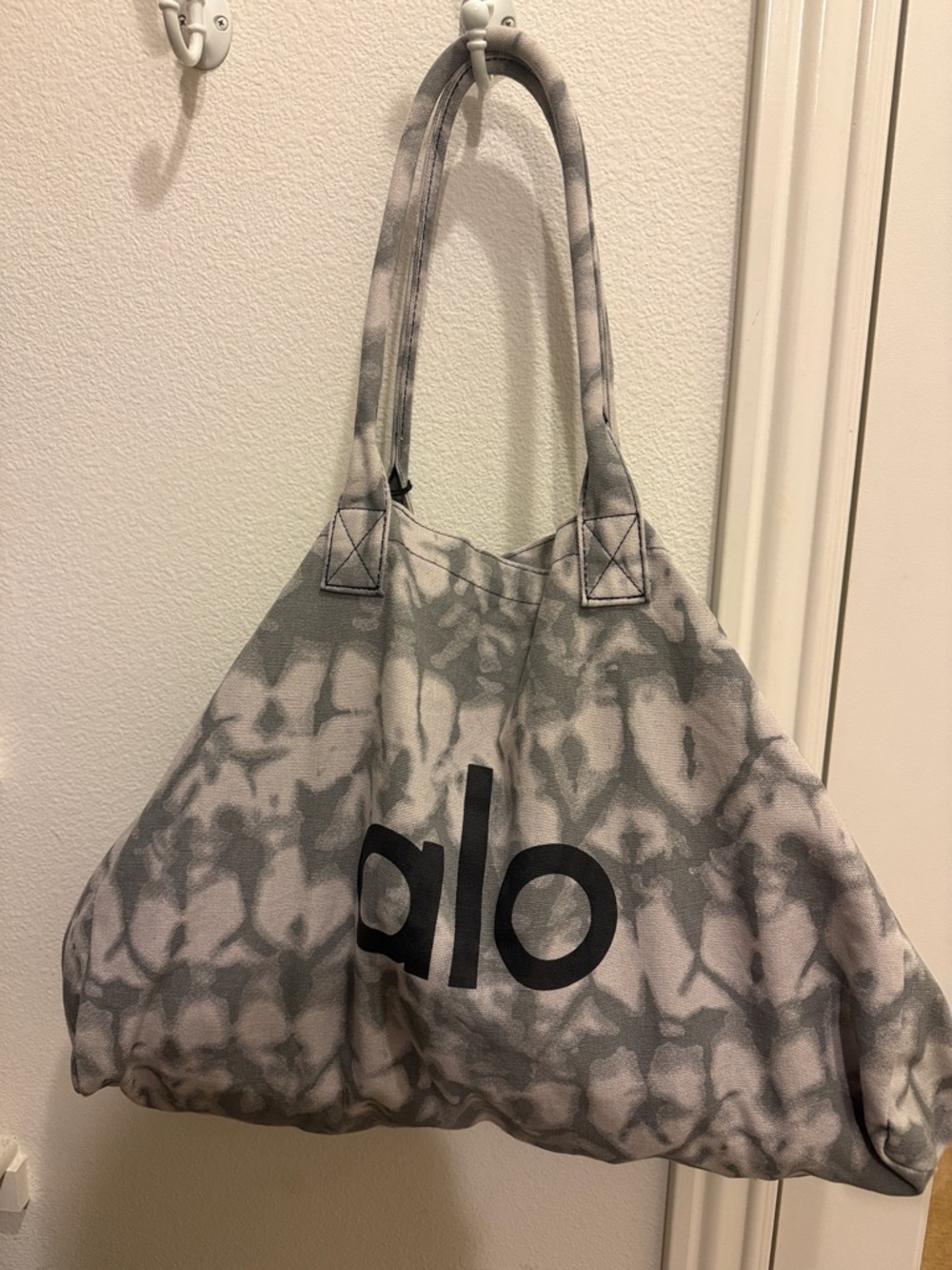 ALO Yoga Gray and White Tie-Dye Canvas Tote